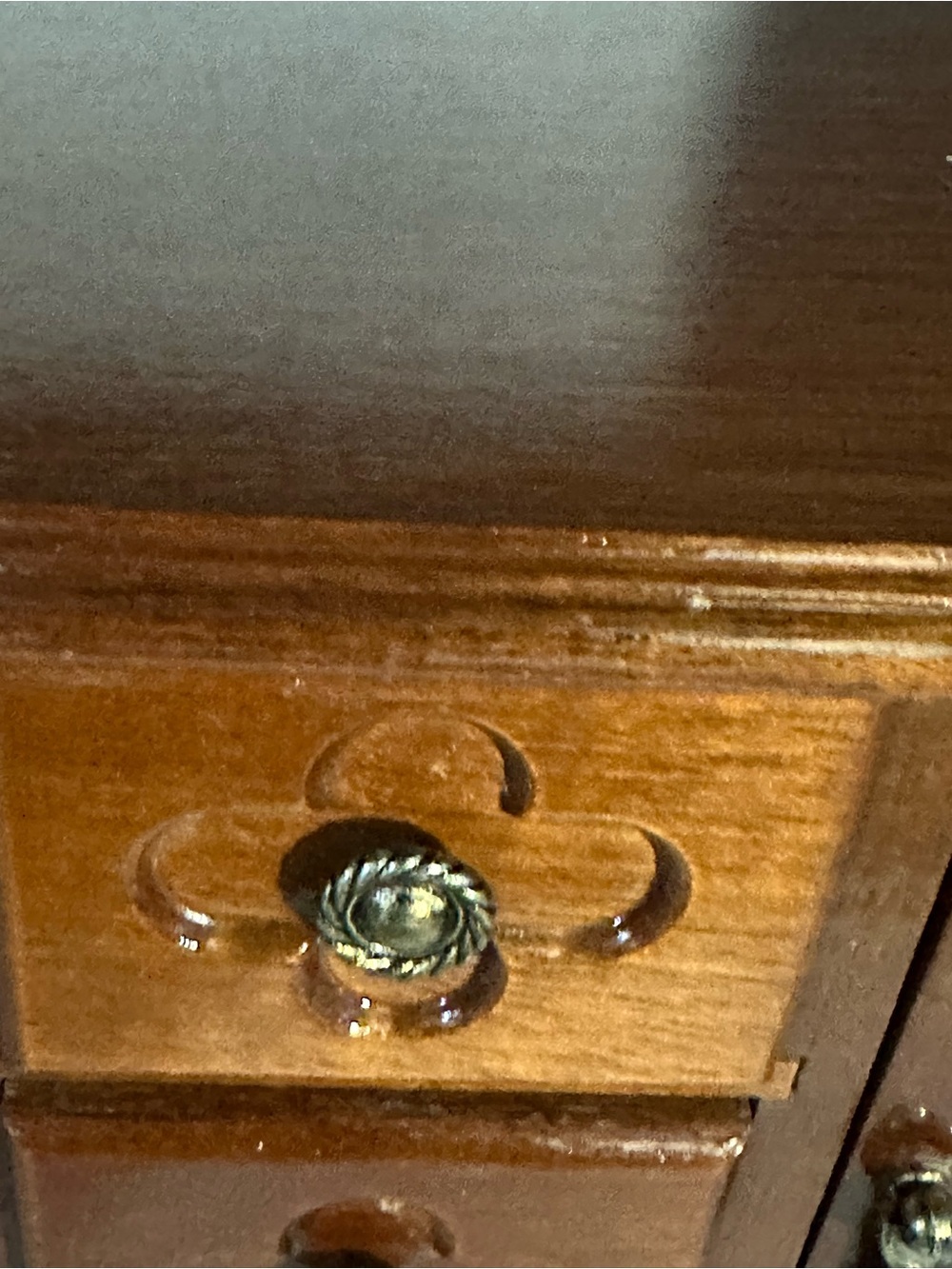 Vtg. Wooden jewelry box with 3 drawers - Picture 9 of 9
